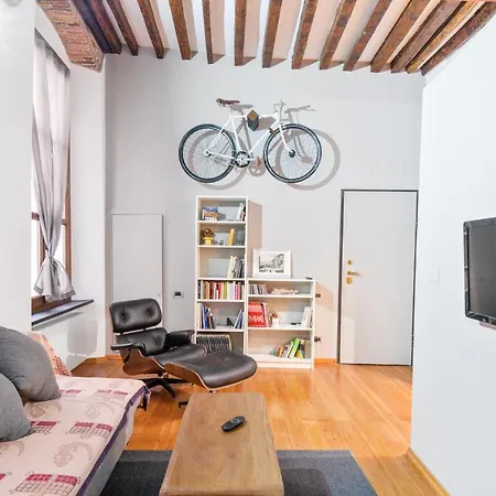 Apartment Acquario & Porto Antico Bright