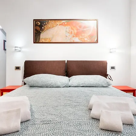 Acquario & Porto Antico Bright Apartment Genoa